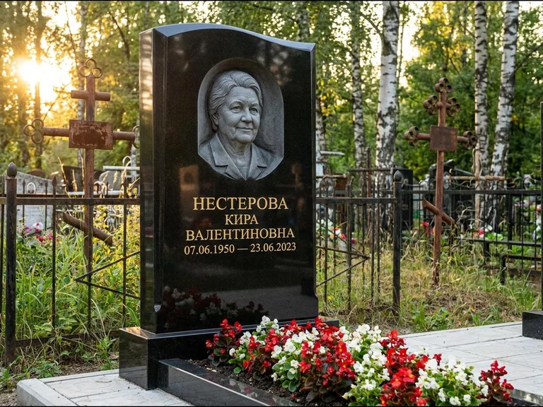 Памятник с барельефом — выполненная работа 24 в Ханты-Мансийске