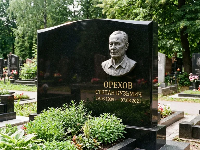 Памятник с барельефом — выполненная работа 25 в Ханты-Мансийске