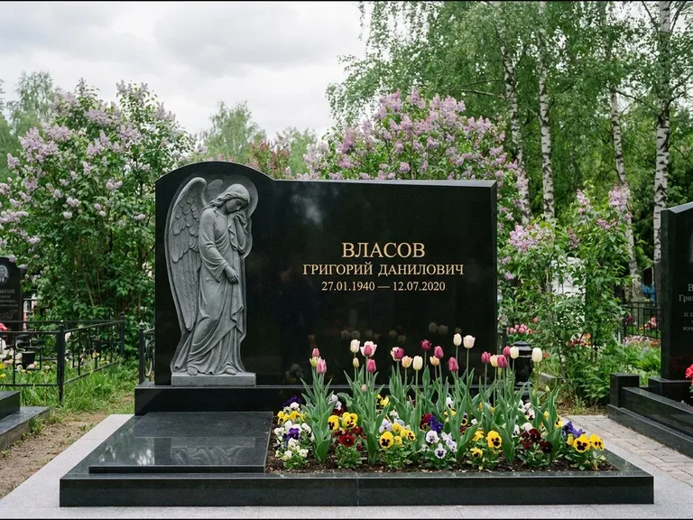 Памятник с барельефом — выполненная работа 3 в Ханты-Мансийске
