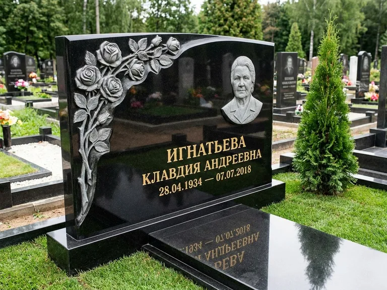 Памятник с барельефом — выполненная работа 45 в Ханты-Мансийске