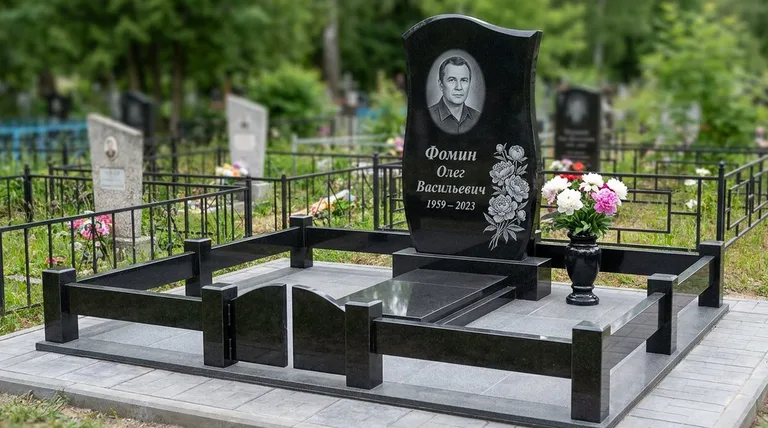 Памятник с гравировкой пионов — выполненная работа «Фомин» в Ханты-Мансийске