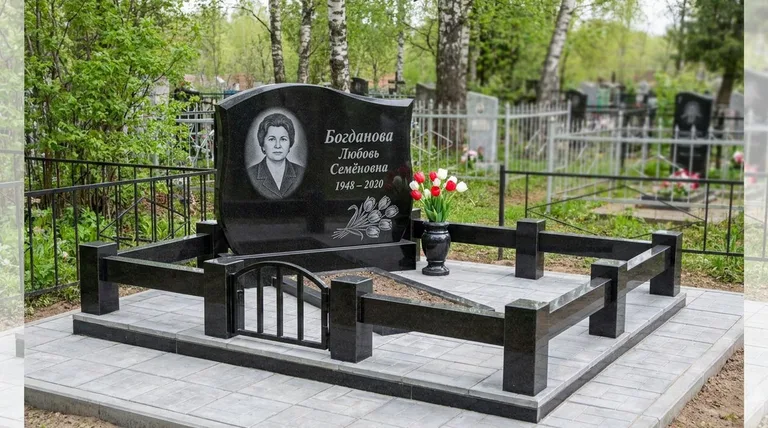 Памятник с гравировкой тюльпанов — выполненная работа «Богданова» в Ханты-Мансийске