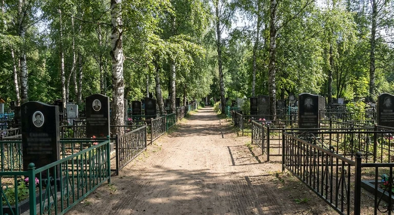 Памятники на Пашковском кладбище в Краснодаре — изготовление, замена и установка