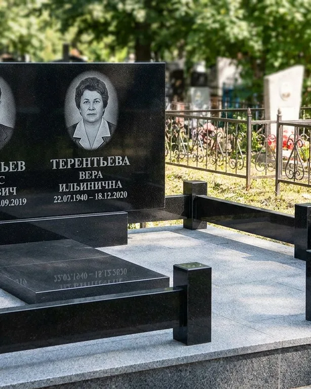 Премиум памятник под ключ с золочёной гравировкой в Ханты-Мансийске
